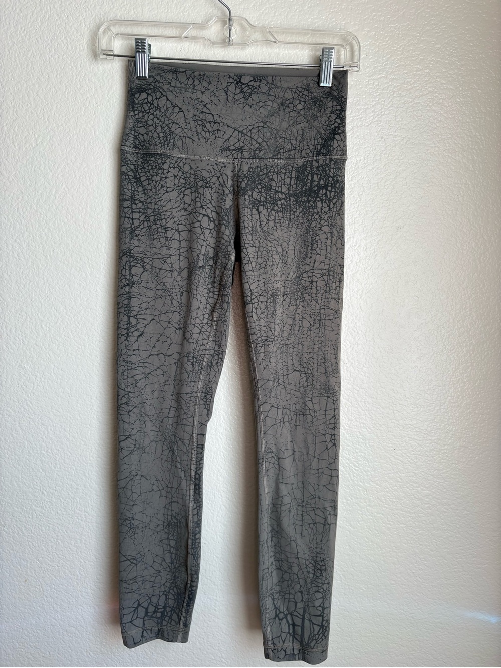 lululemon athletica Gray Cracked-Print High-Rise Leggings